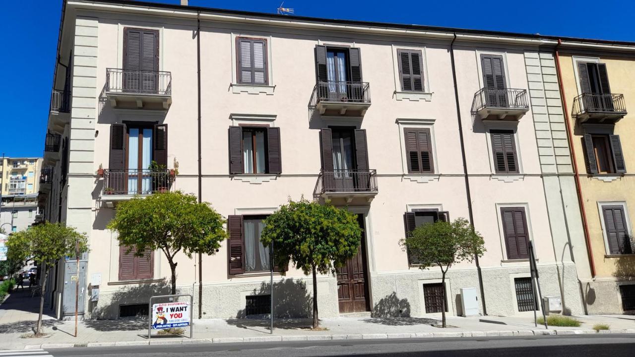 Casa Elisa Apartment Cosenza Ngoại thất bức ảnh